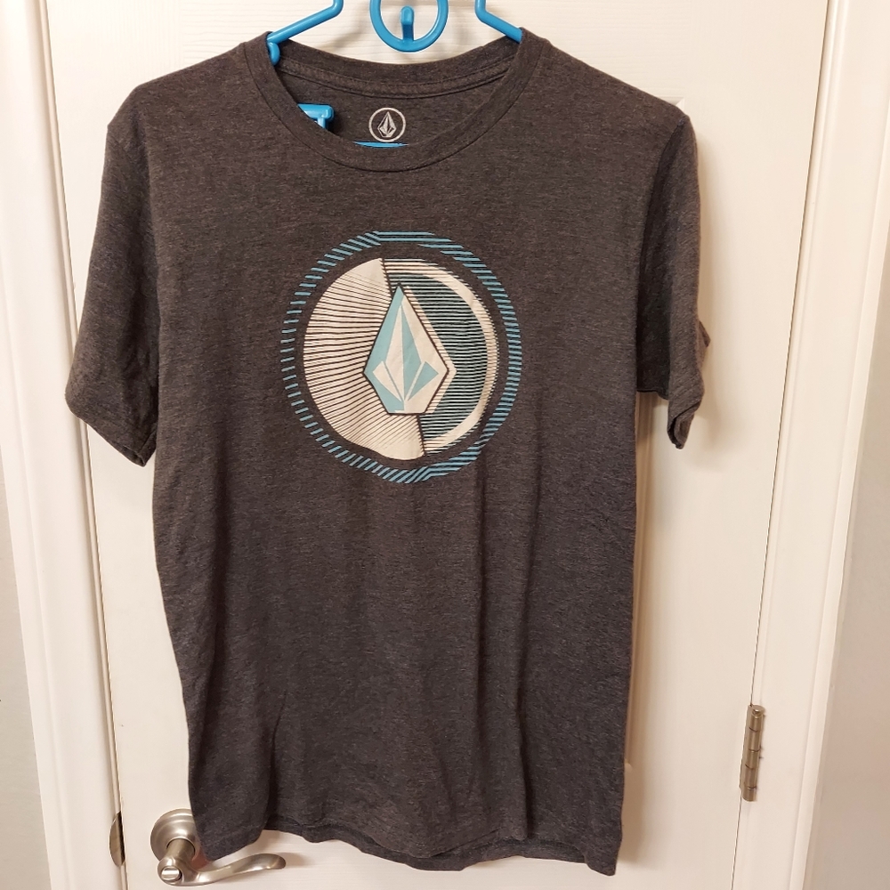 Volcom tshirt